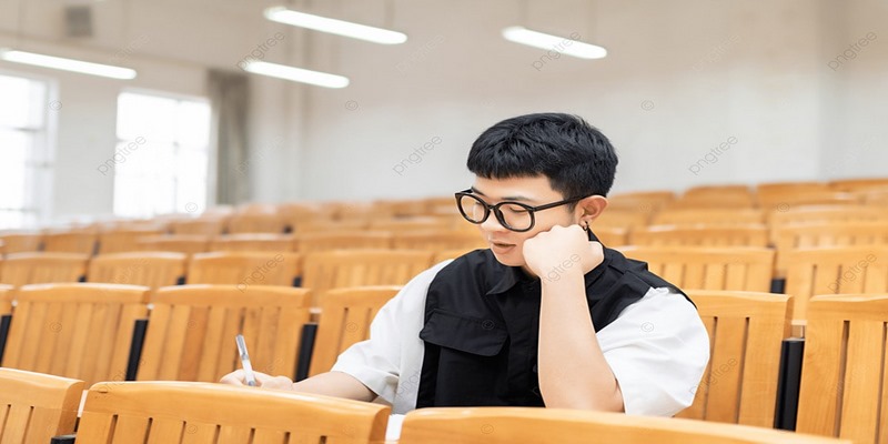 Học vấn đáng ngưỡng mộ từ CEO DEBET
